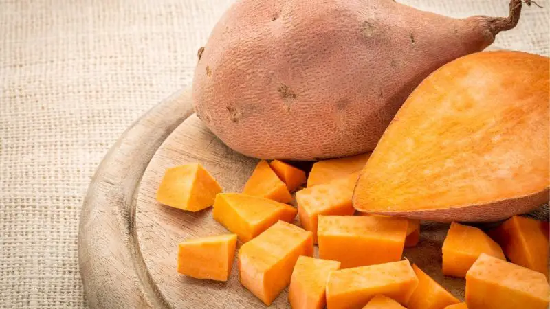 How to Feed Sweet Potatoes to Guinea Pigs