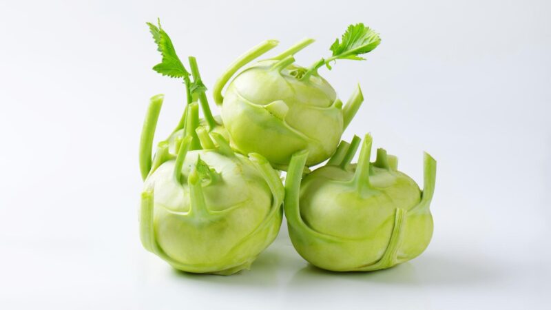 Serving Size, Frequency, and Preparation of Kohlrabi for Guinea Pigs