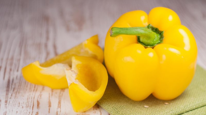 Health Benefits of Feeding Yellow Bell Peppers to Guinea Pigs