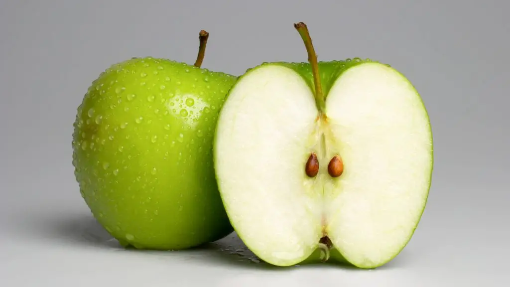 Le cavie possono mangiare i semi di mela verde